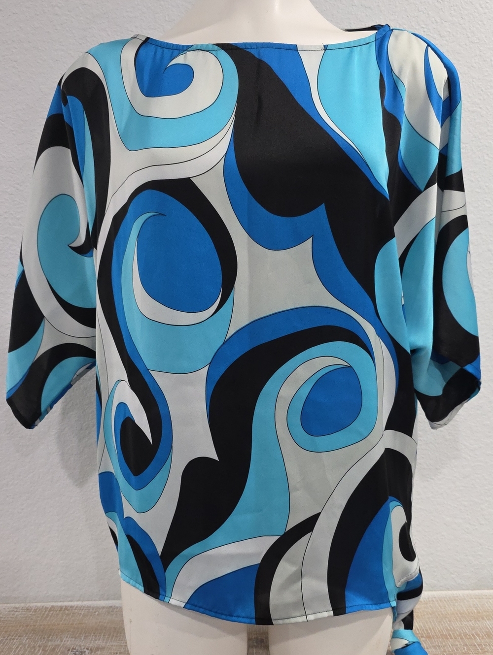 Micharl Kors Women's Blue Swirl Print Pullover Top
